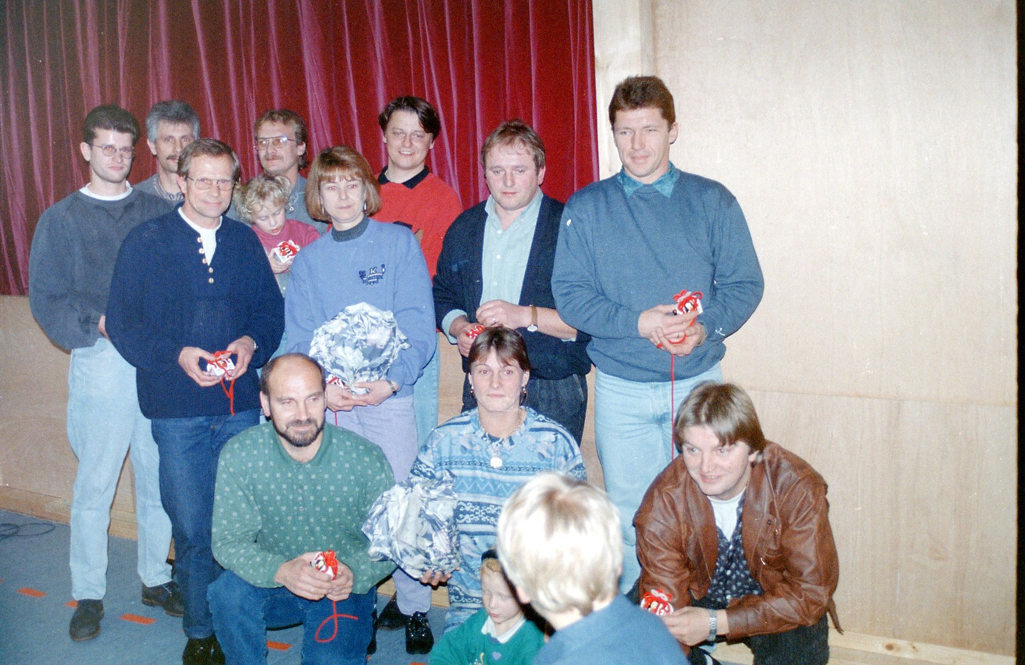 Betreuer bei der Nikolausfeier 1994 Image
