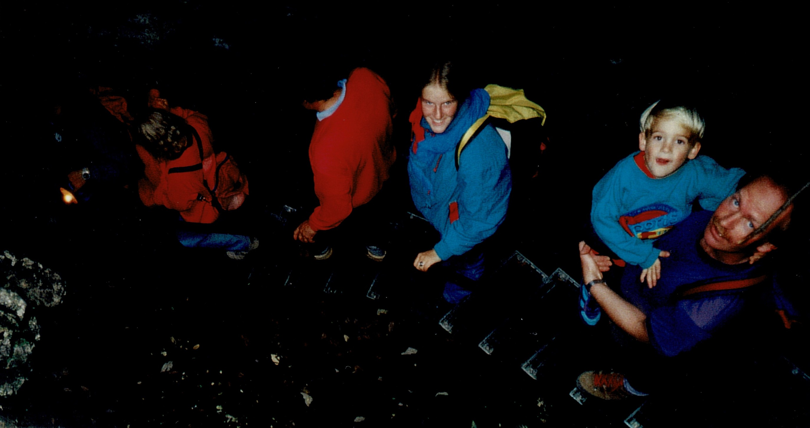 Abstieg in die Eishöhle Image