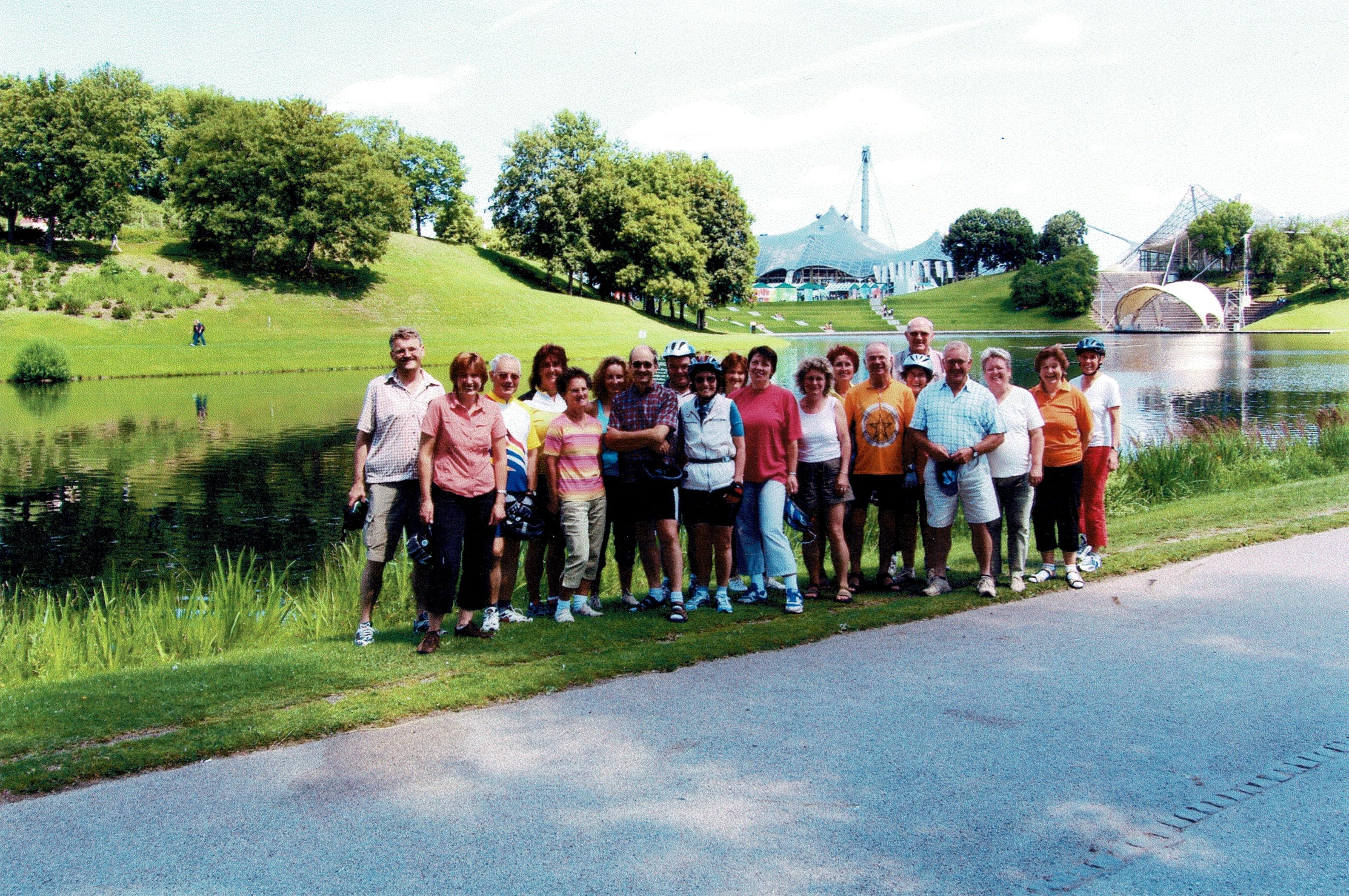 Die Radlgruppe Image